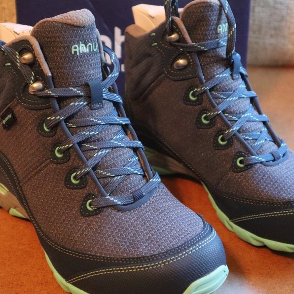 ahnu teva boots